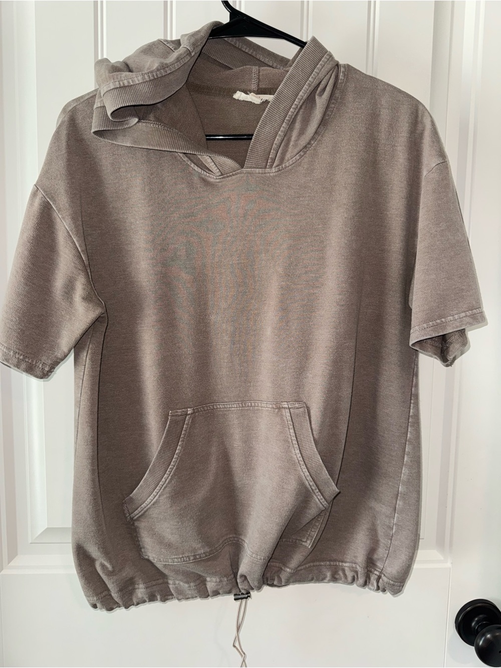 Jane and Delancey Short-Sleeve Hoodie in Taupe Gray